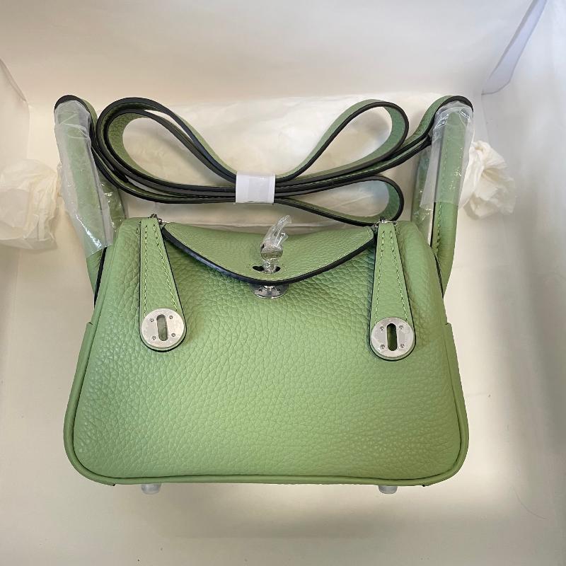 Hermes Lindy19TG silver buckle green